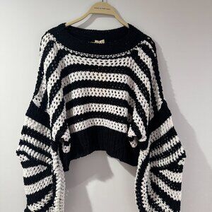 POL Black and White Cropped Chenille Sweater with lantern sleeves 🌸